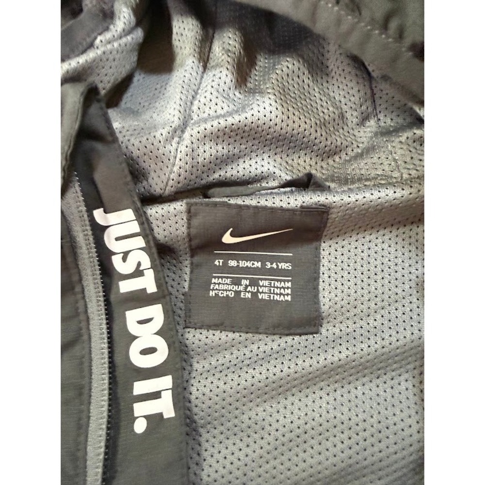 Nike Boys Windbreaker Jacket Black Orange Swoosh Zip Hooded Coat 4T H889-G8N - Picture 2 of 6